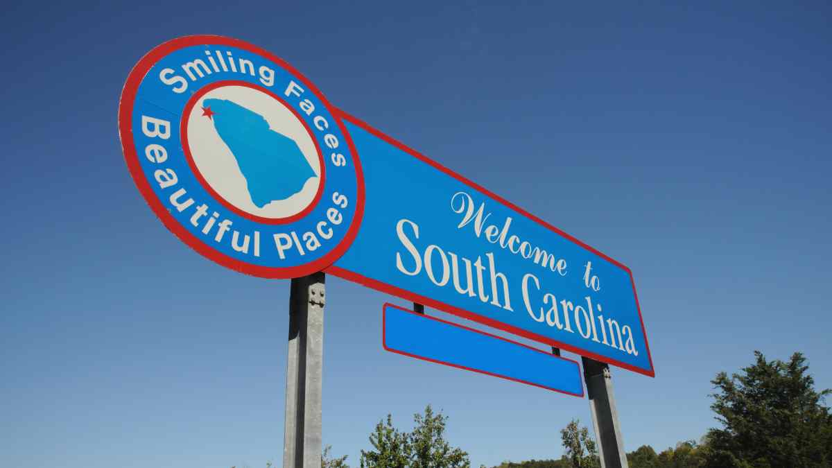 Welcome To South Carolina sign - smiling faces - beautiful places!